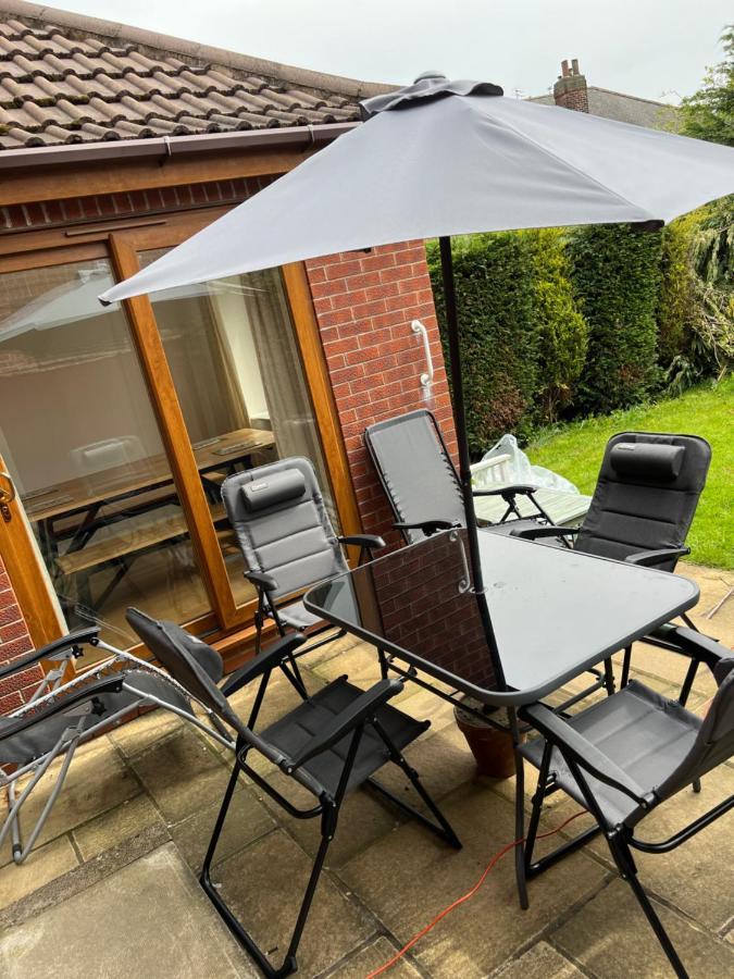 Entire -4 Bedrooms Detached House With Driveway Nottingham Zewnętrze zdjęcie